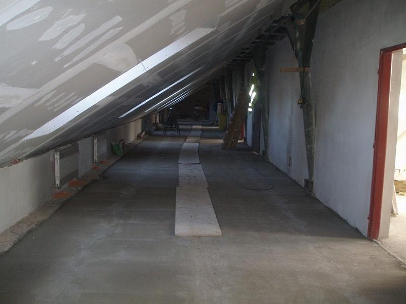 PB300015-1.JPG